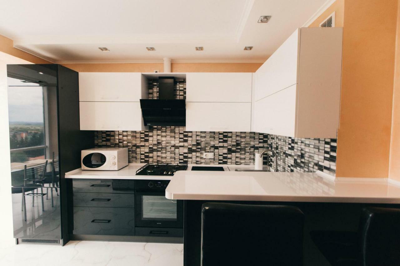 Oazis Apartments Чернівці Екстер'єр фото